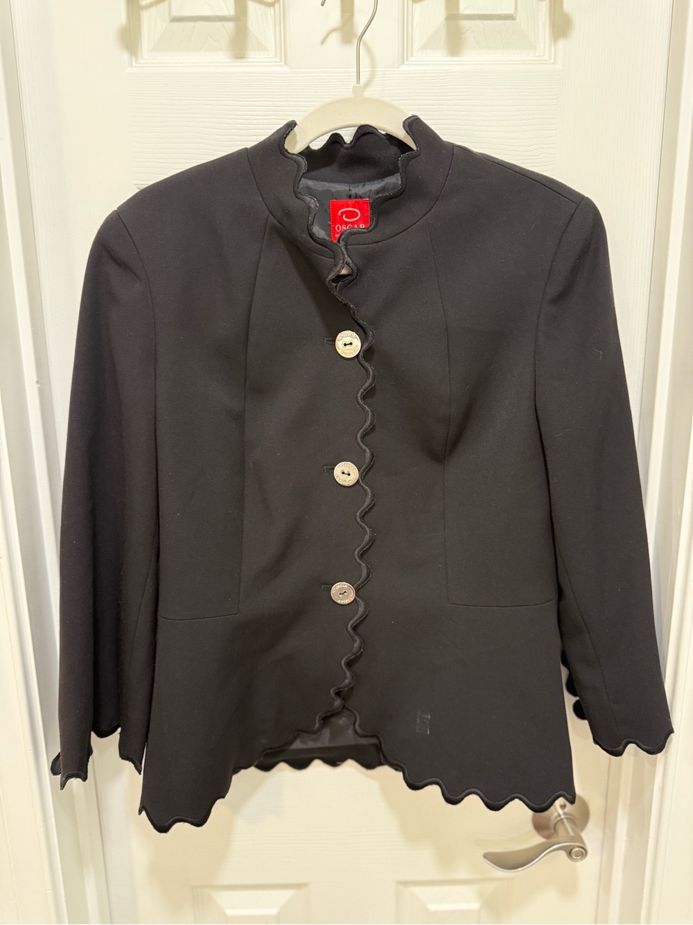 Oscar De La Renta Women's Scalloped Trim Black Blazer Jacket Size 10 EUC! $1,698
